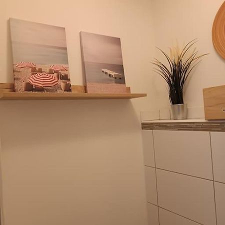 Grand Studio Avec Balcon En Bord De Mer 팔라바 레 플로 외부 사진