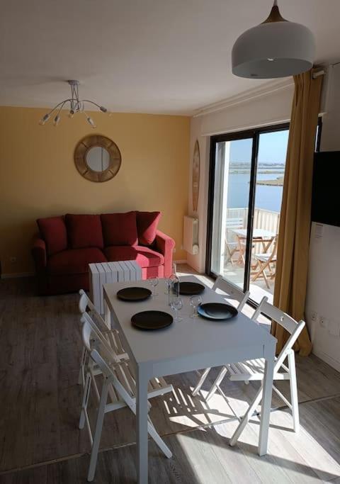 Grand Studio Avec Balcon En Bord De Mer 팔라바 레 플로 외부 사진